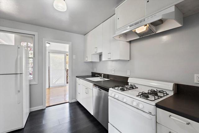 659 Ash Avenue, South San Francisco CA: https://media.crmls.org/mediaz/704c9051-a5ca-4164-9f99-1c22c75058b5.jpg