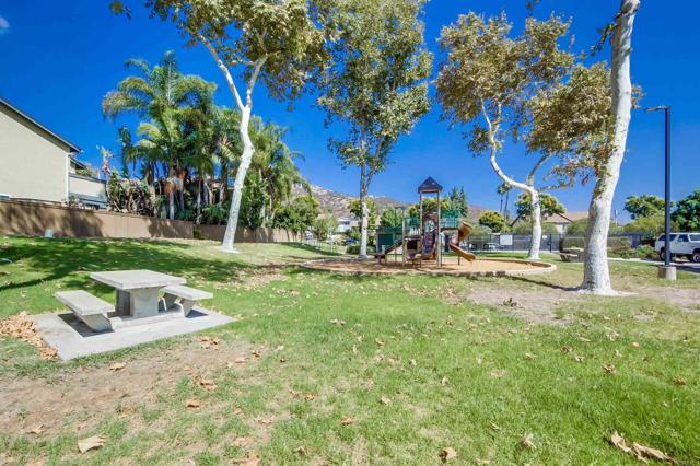 Detail Gallery Image 44 of 46 For 10248 Princess Sarit Way #0,  Santee,  CA 92071 - 2 Beds | 1 Baths