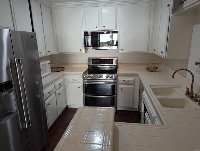 6717 Friars Road, San Diego CA: https://media.crmls.org/mediaz/704e5638-fe36-4e73-a1eb-3788e9b225b1.jpg