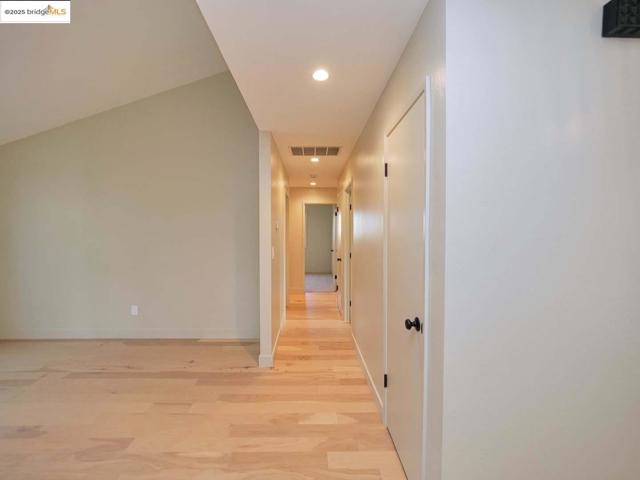 2112 Matthew CT, Pittsburg CA: https://media.crmls.org/mediaz/704f84be-29f0-46fa-9f1b-4ea37cf7ade1.jpg