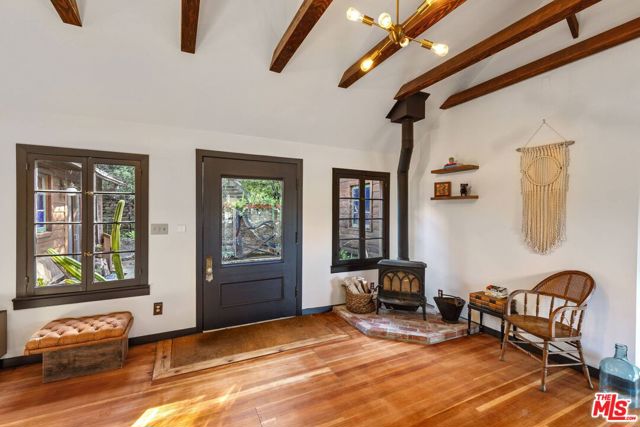 1551 Penny Road, Topanga CA: https://media.crmls.org/mediaz/704ff195-a0da-4f4e-bbdf-2da73c571771.jpg
