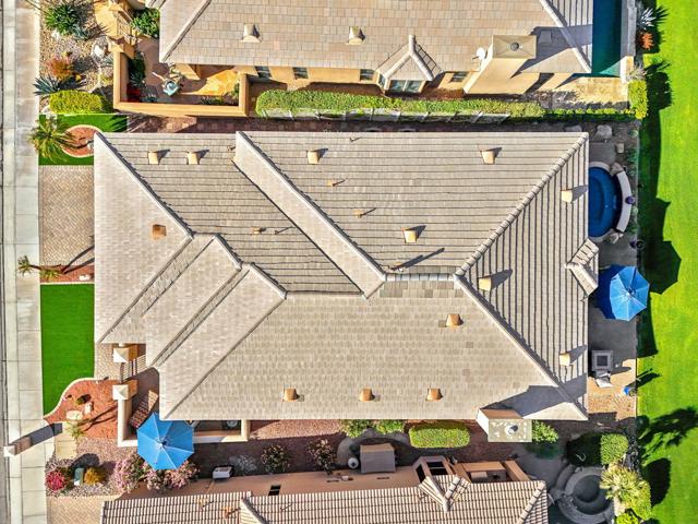 80200 Royal Birkdale Drive, Indio CA: https://media.crmls.org/mediaz/7050a630-c08b-44c3-8ac9-64e9b26703f6.jpg