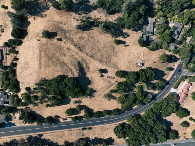 3101 Old Tunnel Road, Lafayette CA: https://media.crmls.org/mediaz/70514d36-03f5-4352-b797-be76d374613a.jpg
