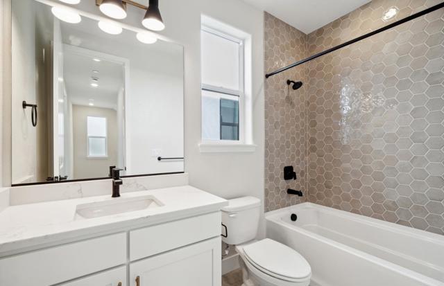 2506 Sage Street, San Mateo CA: https://media.crmls.org/mediaz/7051976c-7402-4445-9db4-f40f891ca144.jpg