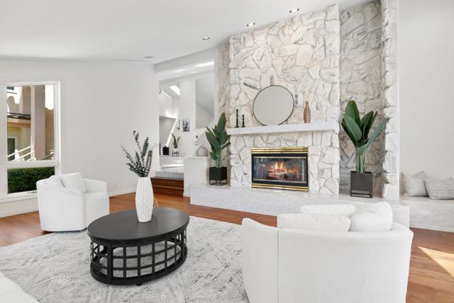 29 Kite Hill Road, Santa Cruz CA: https://media.crmls.org/mediaz/7051cb5e-acf2-4b2e-95e9-47ea9185291a.jpg