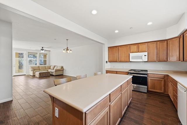 Detail Gallery Image 41 of 102 For 1504 Mirabelle Ln, Santee,  CA 92071 - 3 Beds | 3/1 Baths