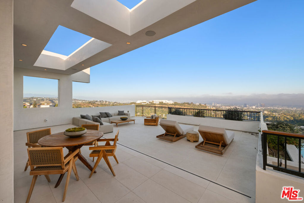 MLS #25570957 img 25