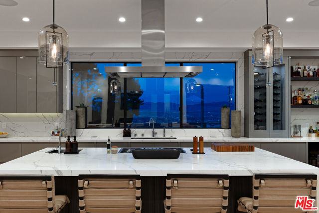 16366 Sloan Drive, Los Angeles CA: https://media.crmls.org/mediaz/70525e5e-de3b-4b24-8b45-5882f8462c99.jpg