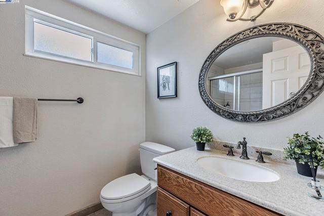 502 Cartagena Ln, San Ramon CA: https://media.crmls.org/mediaz/7052895d-8a25-4a3c-aa40-cbbd64464d41.jpg