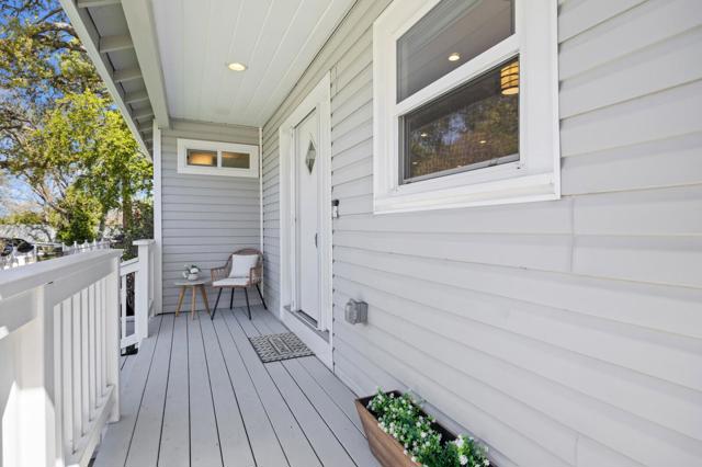 3755 Bay Road, Menlo Park CA: https://media.crmls.org/mediaz/70545ece-7232-4774-9e3d-b47dfc8135fc.jpg