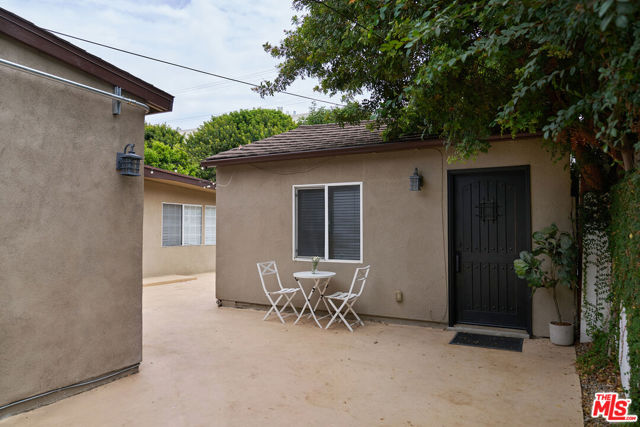 5 Bed Home for Sale in Los Angeles, California