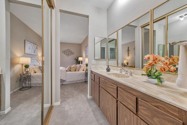 1427 Floribunda Avenue, Burlingame CA: https://media.crmls.org/mediaz/7054fee1-28e1-4332-b989-a3dff2436469.jpg