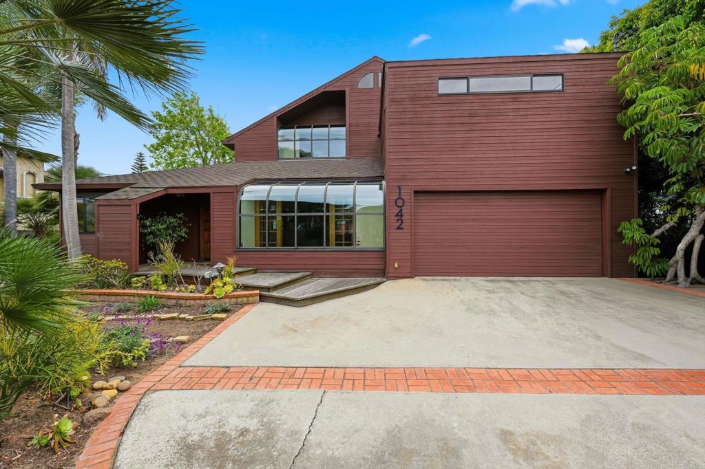 1042 Hymettus Avenue - photo 7