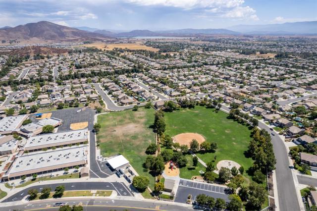 35587 Cloche, Winchester, California 92596, 4 Bedrooms Bedrooms, ,3 BathroomsBathrooms,Single Family Residence,For Sale,Cloche,240022696SD