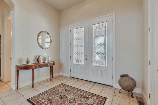 1152 Little River Drive, Hollister CA: https://media.crmls.org/mediaz/70557caa-1690-4083-85fe-632993d6ee37.jpg