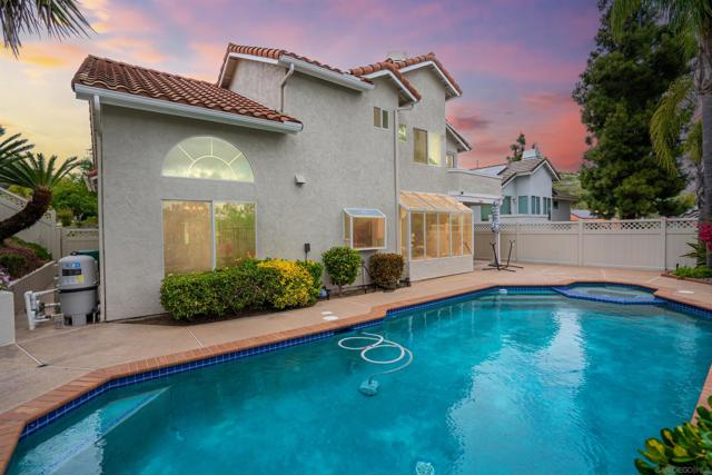 18037 Saponi Ct, San Diego CA: https://media.crmls.org/mediaz/7056329b-7aa4-4df2-ac40-51b756a5fc63.jpg