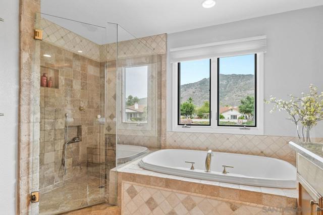 3609 Monte Real, Escondido CA: https://media.crmls.org/mediaz/7056e9e3-4fbd-4b25-958e-592680ea1aba.jpg