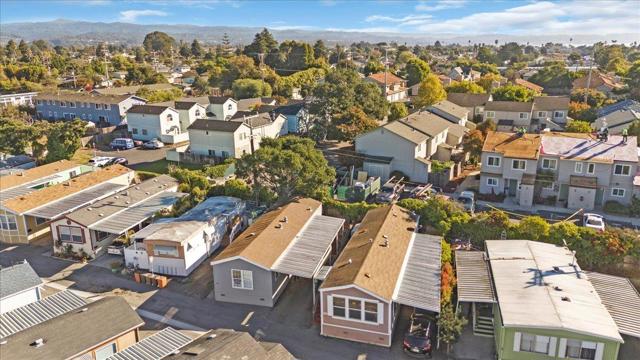 2565 Portola Drive, Santa Cruz CA: https://media.crmls.org/mediaz/705721fb-c3e4-44a1-9c6e-ef3310cd3c2a.jpg