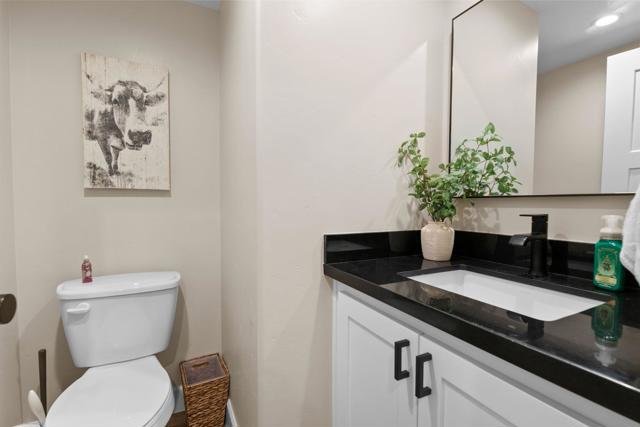 47145 Skyview Drive, Big Bear CA: https://media.crmls.org/mediaz/70583713-4d46-4e54-92f5-61b3e8c219c8.jpg