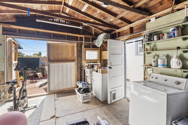 3676 Dwight St, San Diego CA: https://media.crmls.org/mediaz/7058457b-f348-4109-adc5-db715078f463.jpg