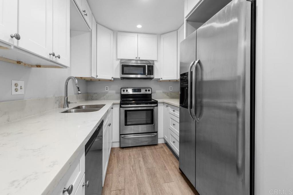 6350 Genesee Avenue - photo 11