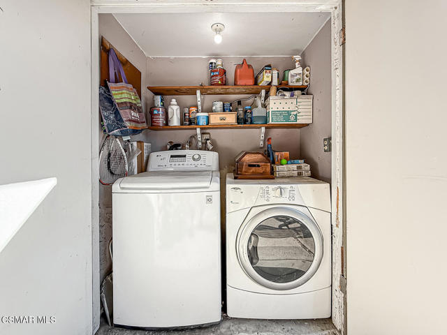 1683 Addax Circle, Ventura CA: https://media.crmls.org/mediaz/70596b07-4223-408a-b1e5-4812a2b3c80f.jpg