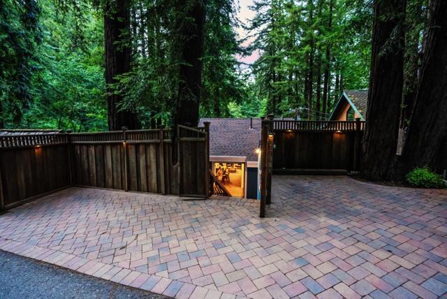 17981 Ogallala Warpath Road, Los Gatos CA: https://media.crmls.org/mediaz/705979f5-d217-490b-833f-f7032d04d36e.jpg