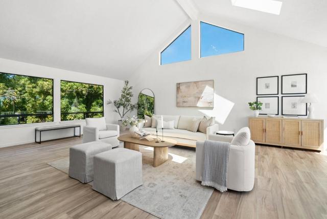 607 Saint Andrews Drive, Aptos CA: https://media.crmls.org/mediaz/7059dab7-8fe4-429a-8b2e-959089c4058b.jpg