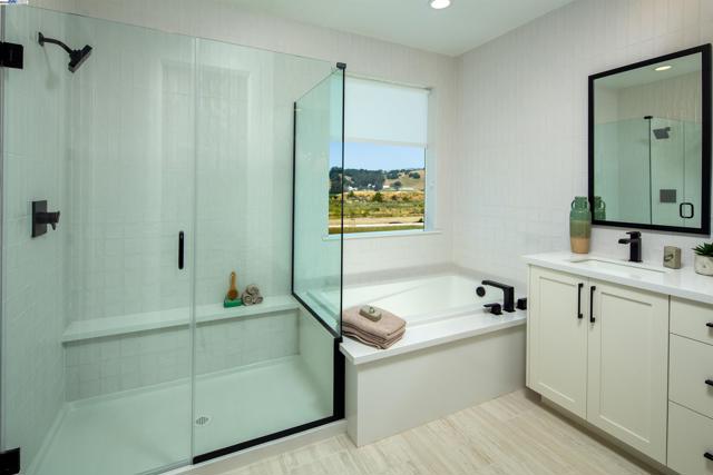 315 Flagship Drive, Napa CA: https://media.crmls.org/mediaz/705a1531-bc53-49e9-882f-bff66bc5e9d5.jpg