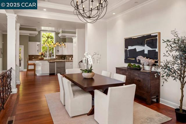 128 Oak Rd, Orinda CA: https://media.crmls.org/mediaz/705ab45b-4037-43ae-9a62-b9e4366687f5.jpg