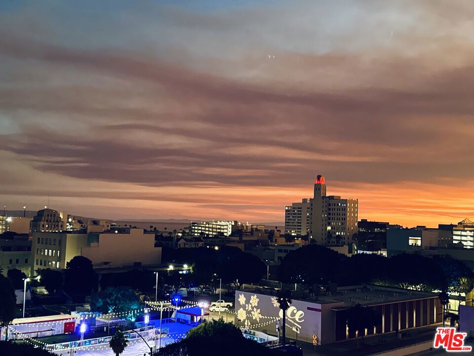 https://media.crmls.org/mediaz/705ad7ae-e087-4023-b0cb-755caaa7b936.jpg?preset=X-Large