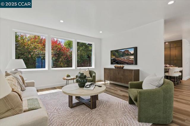 158 Pulido Rd, Danville CA: https://media.crmls.org/mediaz/705bd79e-2bd4-4e9f-9e79-9a2e26ffb77d.jpg