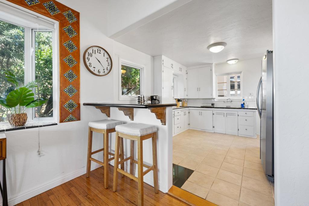 1303 Cave Street - photo 10