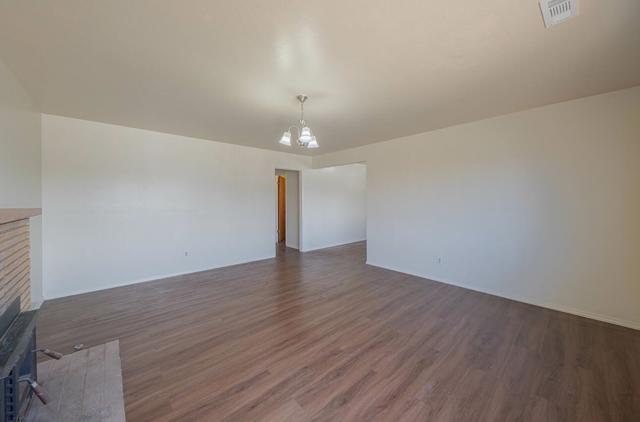 3114 Flower Circle, Marina CA: https://media.crmls.org/mediaz/705bfd7e-3c3c-43b4-8b0a-f7d119bf4d75.jpg