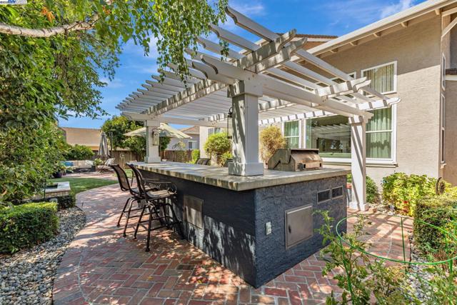 2460 Magnolia Way, Morgan Hill CA: https://media.crmls.org/mediaz/705cadf9-c907-4f5b-810c-930cb3b349d9.jpg