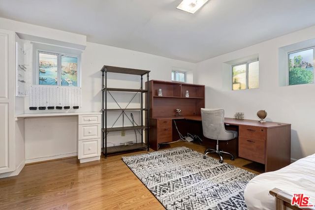 3804 Lenawee Avenue, Culver City CA: https://media.crmls.org/mediaz/705d60ad-e122-4341-99ad-272143d2067d.jpg