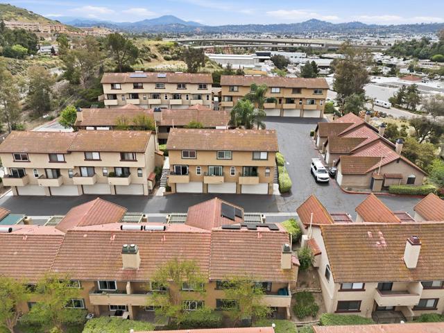 Detail Gallery Image 36 of 43 For 10794 Jeanne #UNIT F,  Santee,  CA 92071 - 2 Beds | 2/1 Baths