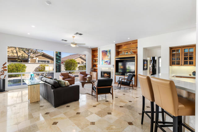 78210 Gray Hawk Drive, Palm Desert CA: https://media.crmls.org/mediaz/705daf7c-900f-4591-a43d-0b3098901664.jpg