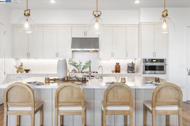 2250 Kilowatt Way, Fremont CA: https://media.crmls.org/mediaz/705f8e21-d58a-473e-9dd5-036d0173b878.jpg