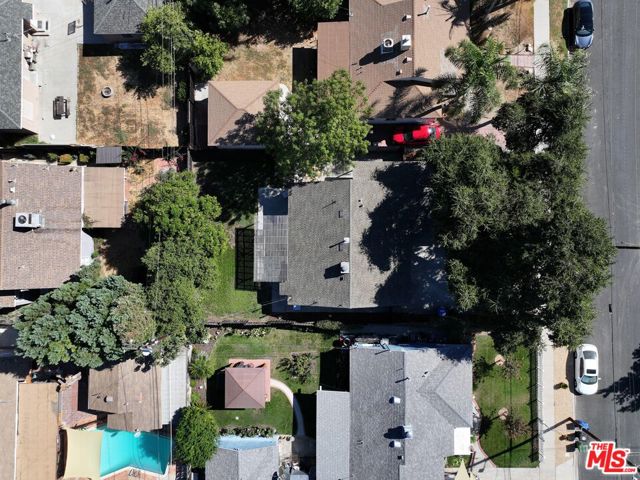 6644 Yolanda Avenue, Reseda CA: https://media.crmls.org/mediaz/7061270c-af87-435e-b4b8-b12f5104f4ec.jpg