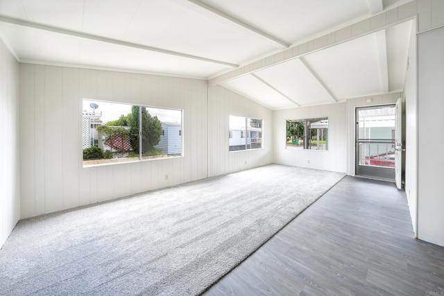 1212 H Street, Ramona CA: https://media.crmls.org/mediaz/70618b6e-f387-4c98-814d-16d394ba0831.jpg