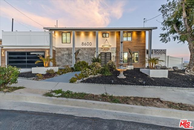 8600 Farralone Avenue, West Hills CA: https://media.crmls.org/mediaz/706213b1-bf43-4236-941b-eb929f4913a0.jpg