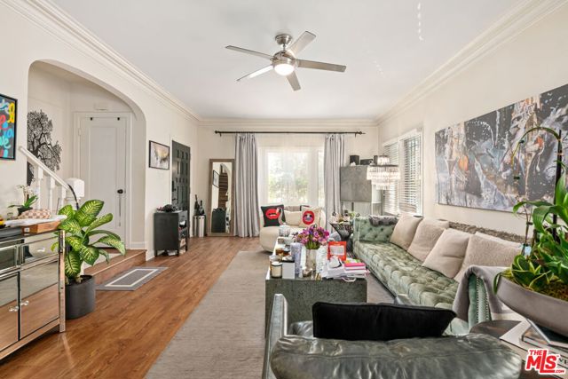 6410 W 6th Street, Los Angeles CA: https://media.crmls.org/mediaz/7063757e-ba00-4797-a510-d76ced7ef827.jpg