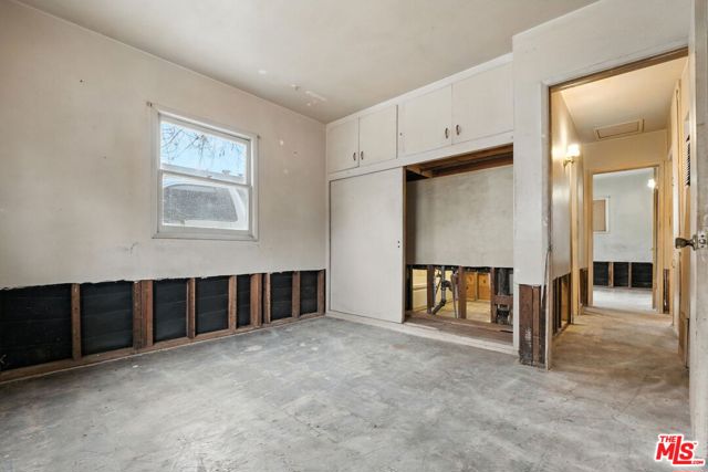 8753 Vans Street, Paramount CA: https://media.crmls.org/mediaz/7063dce5-c156-40dc-af4e-9e8be699c713.jpg