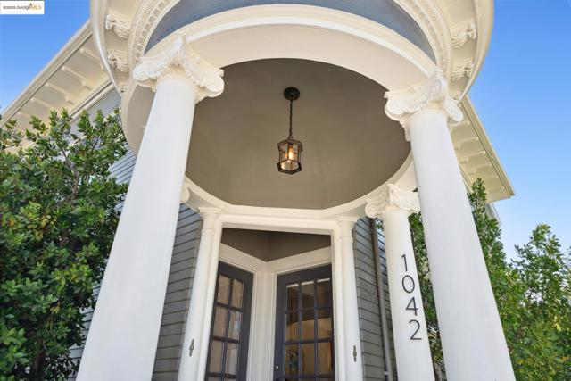 1042 Santa Clara Ave, Alameda CA: https://media.crmls.org/mediaz/70650abc-6a86-4774-b74e-ca11c9abf9ee.jpg