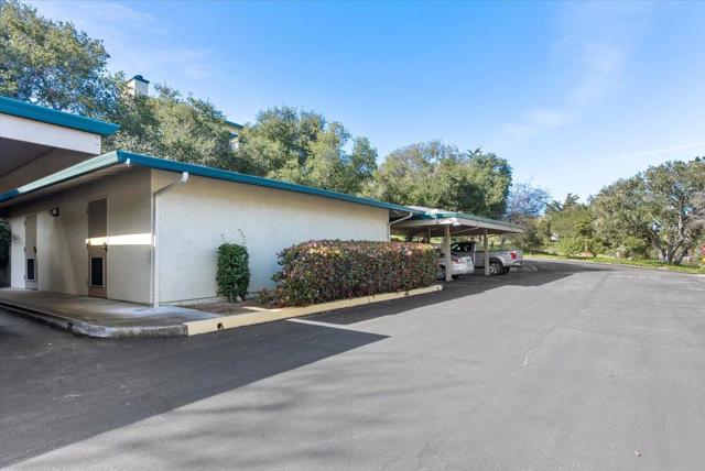 241 Quail Run Court, Monterey CA: https://media.crmls.org/mediaz/706624d7-5df2-4a5a-8c6d-66ac60e27464.jpg