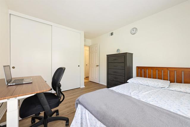 12027 Caminito Corriente, San Diego CA: https://media.crmls.org/mediaz/7066326f-04a1-4875-af62-07772692eb9e.jpg