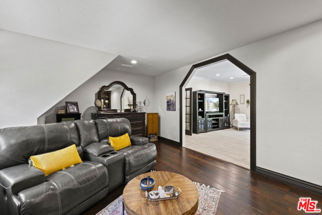 25730 Sand Canyon Road, Santa Clarita CA: https://media.crmls.org/mediaz/70674d3b-ab1e-4325-8bea-ea920eeb6f21.jpg
