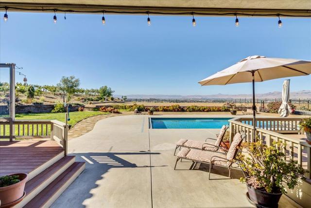 4116 Ashford Circle, Hollister CA: https://media.crmls.org/mediaz/70686c13-c6de-45af-8825-f99c31cbaaff.jpg