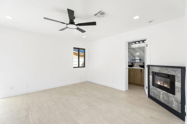 2171 E Francis Drive, Palm Springs CA: https://media.crmls.org/mediaz/7068f01b-57c9-4895-9eb0-9c28f8d5da7b.jpg
